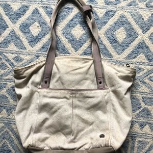 Lululemon bag